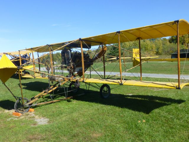 — — - Curtiss Pusher at Old Rhinebeck