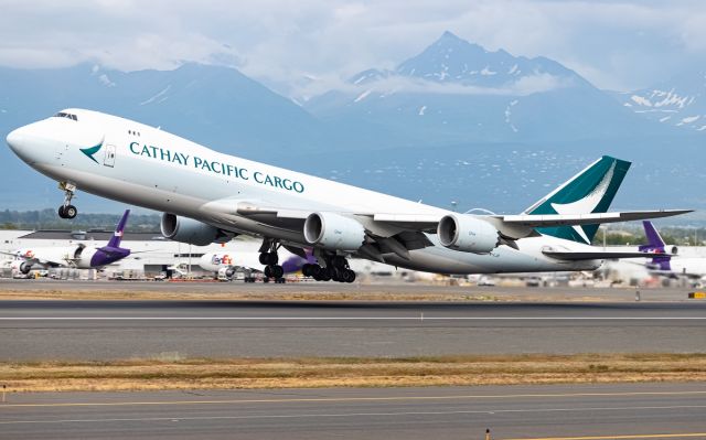 BOEING 747-8 (B-LJF)