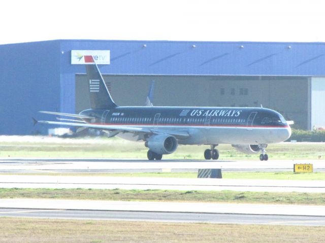 Airbus A321 (N192UW)