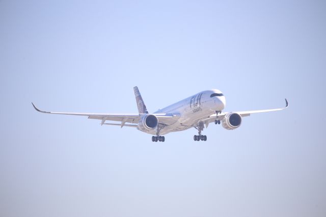 Airbus A350-900 (DQ-FAJ)