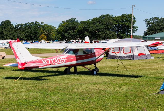 Cessna Commuter (N7130S)