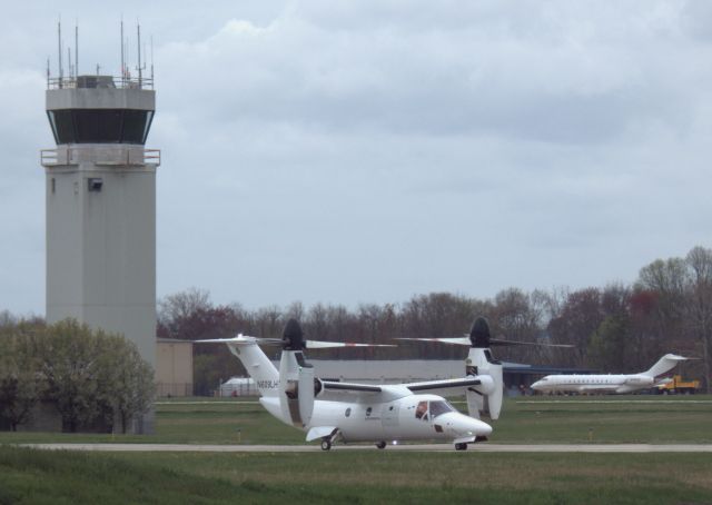 Bell BA-609 (N609LH) - Taxiing for departure is this 2020 Leonardo AW609 Tiltrotor Rotorcraft in the Spring of 2024.