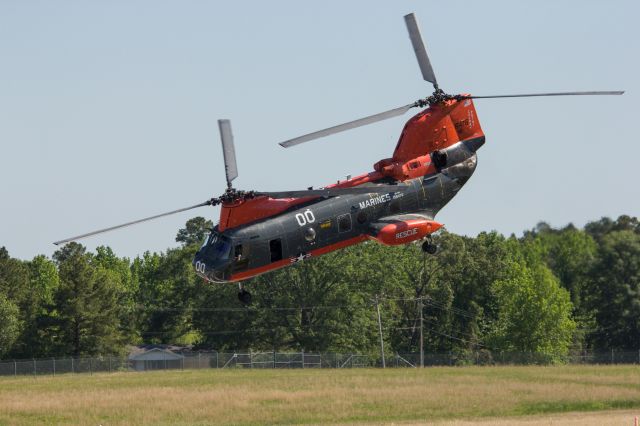 VERTOL 107 — - HH-46E Sea Knight or "Pedro 00" departs KLLQ in 2016 enroute to a museum in California.