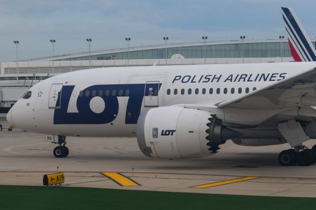 Boeing 787-8 (SP-LRD) - LOT B787-8 taxiing out for departure back to Warsaw