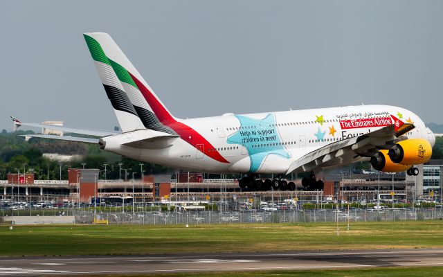 Airbus A380-800 (A6-EEP)