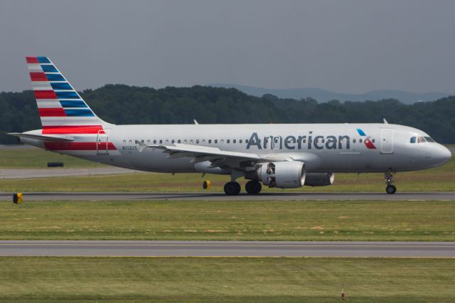 Airbus A320 (N112US)