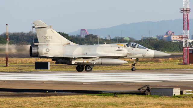 DASSAULT-BREGUET Mirage 2000 (02016)