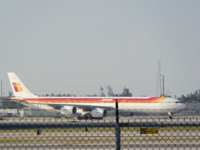 Airbus A340-600 (EC-JLE)