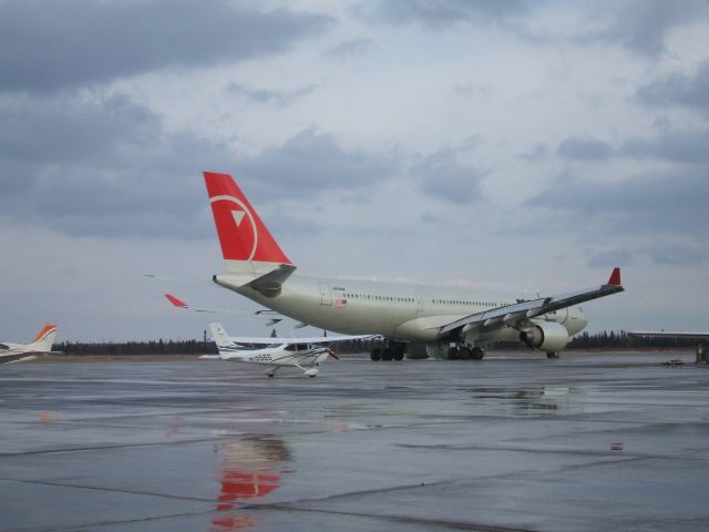 N856NW — - Parked at Woodward Aviation F.B.O. Goose Airport Lab.