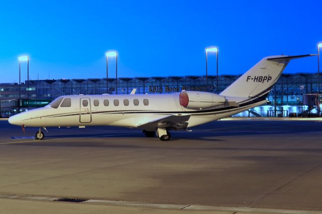 Cessna Citation CJ3 (F-HBPP) - Early in the morning