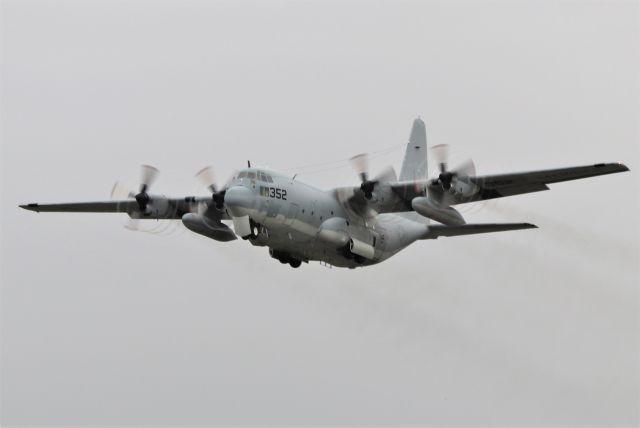 Lockheed C-130 Hercules (16-5352) - "cnv3222" usmc kc-130t 165352 dep shannon this morning 1/11/20.