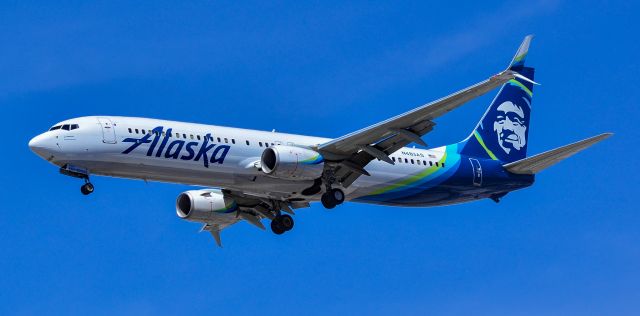 Boeing 737-900 (N483AS) - N483AS Alaska Airlines Boeing 737-990ER s/n 36350 - Las Vegas - McCarran International Airport (LAS / KLAS)br /USA - Nevada April 30, 2021br /Photo: Tomás Del Coro