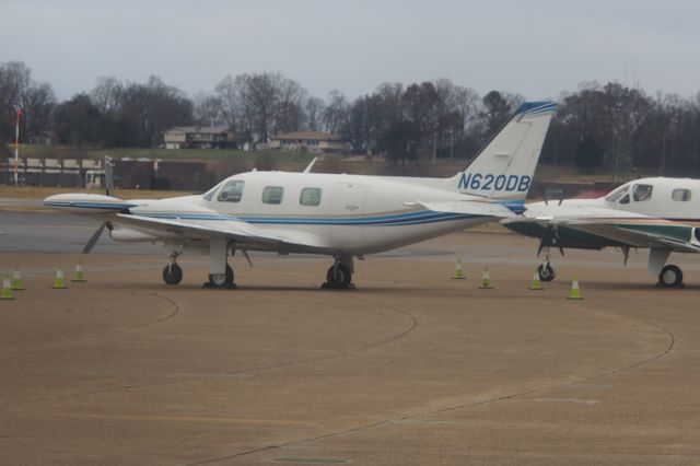 Piper Navajo (N620DB)