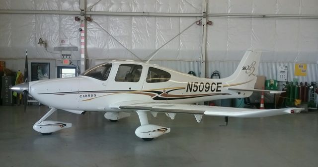 Cirrus SR-22 (N509CE)