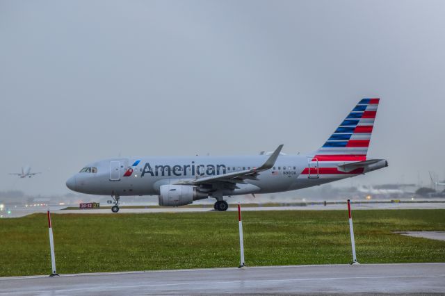 Airbus A319 (N9013A)