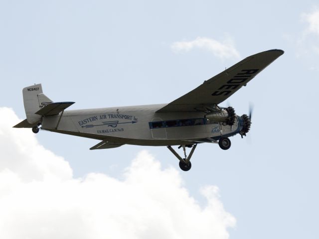 Experimental 100kts-200kts (N8407) - Oshkosh 2013!