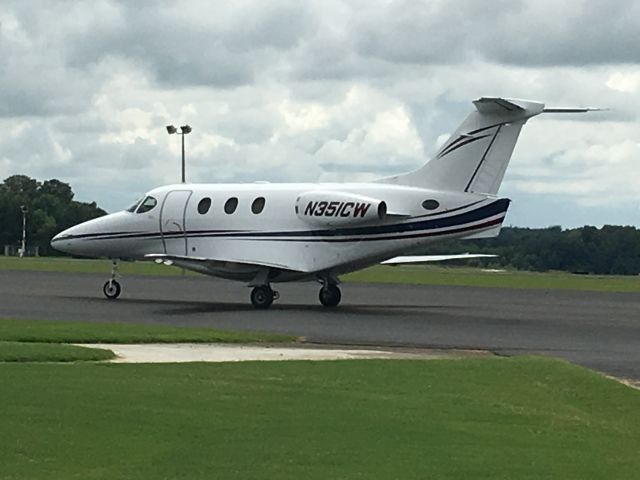 Beechcraft Premier 1 (N351CW)