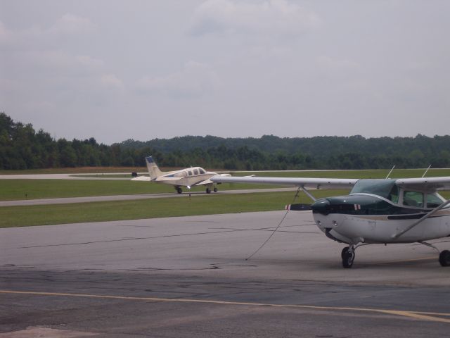 Beechcraft Baron (58) (N52TR)