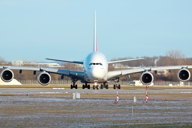 Airbus A380-800 (A6-EDF)