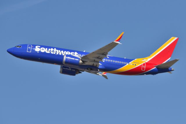 Boeing 737 MAX 8 (N8809L) - 03-21-22 23-L