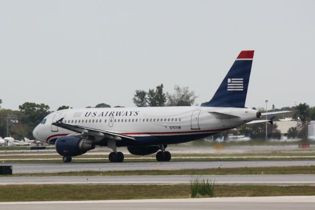 Airbus A319 (N757UW) - US Air Flight 1801 (N757UW) departs Sarasota-Bradenton International Airport enroute to Charlotte-Douglas International Airport