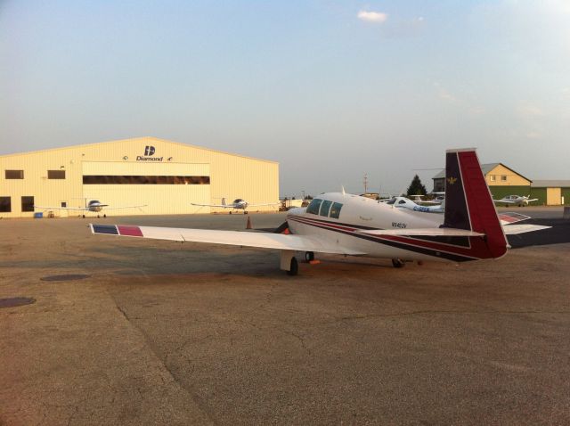 Mooney M-20 (N9453V)