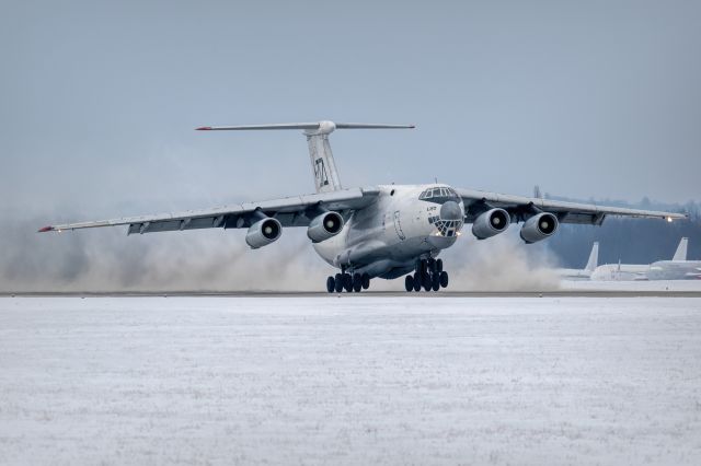 Ilyushin Il-76 (RA-76502)