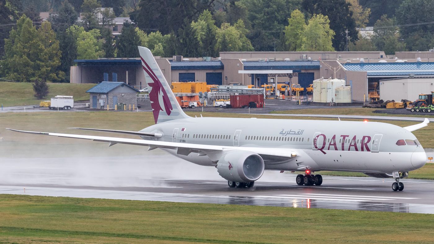 Boeing 787-9 Dreamliner (A7-BHA) - Qatar's first 789 departing in some nice rain as BOE937 heavy.