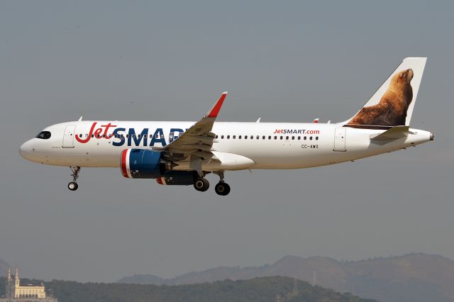 Airbus A320 (CC-AWX)