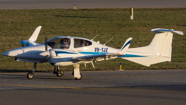 Diamond Twin Star (VH-TJZ)