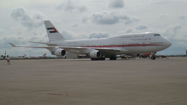 A6-MMM — - Mohammed bin Rashid Al Maktoum Prime Minister and Vice President of the United Arab Emirates (UAE), and the emir of Dubai. Arriving in Lexington KY for 2009 Ky Derby.