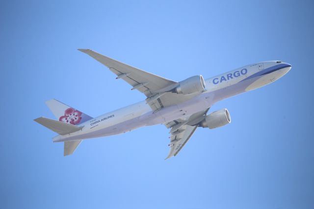 BOEING 777-200LR (B-18780)