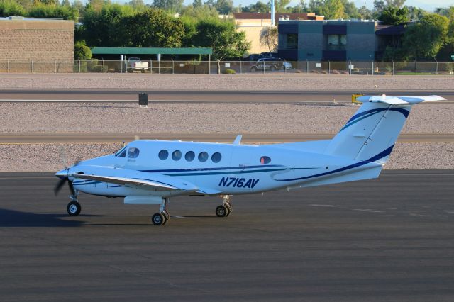 Beechcraft Super King Air 200 (N716AV)