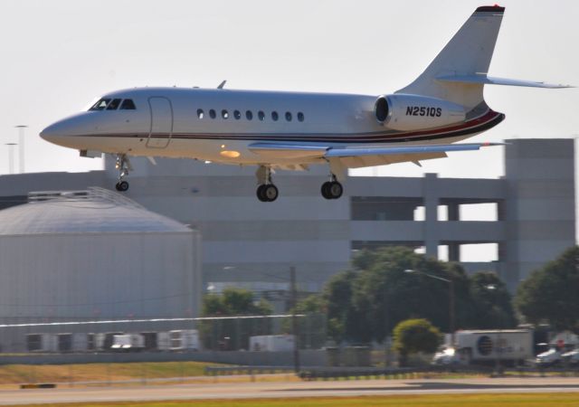 Dassault Falcon 2000 (N251QS)