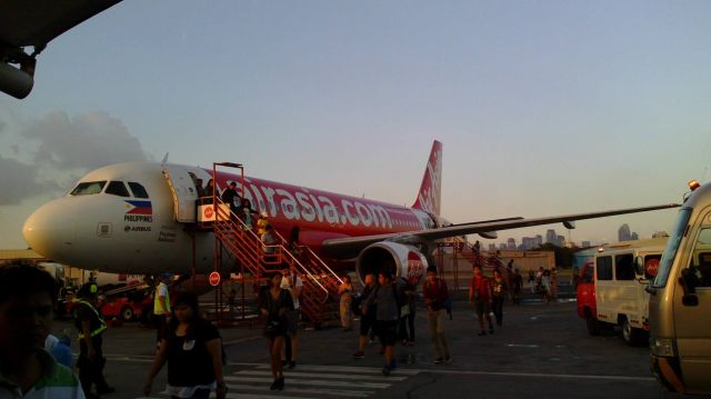 Airbus A320 (RP-C8189) - Philippines AirAsia A320-216 RP-C8189 (cn 4797) at Manila Airport Philippines on 30 October 2017.