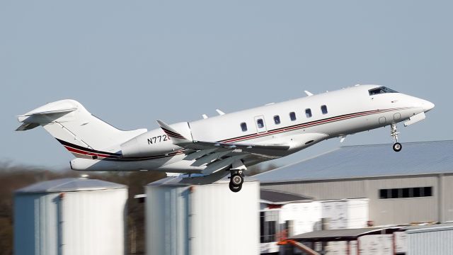 Canadair Challenger 350 (N772QS) - NetJets departing Trenton for a flight to Kissimmee.