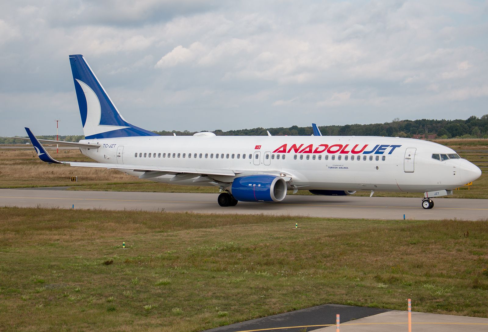 Boeing 737-700 (TC-JZT)