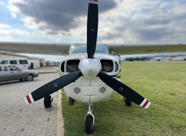 Cessna Centurion (ZS-AVB) - At Tedderfield Airpark, South Africa. 24 JAN 2022.