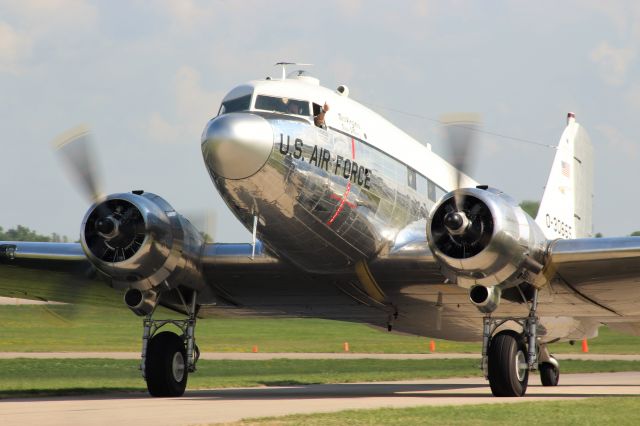 Douglas DC-3 (N47E) - C-47/ DC-3 Show at Oshkosh 2019- Miss Virginia