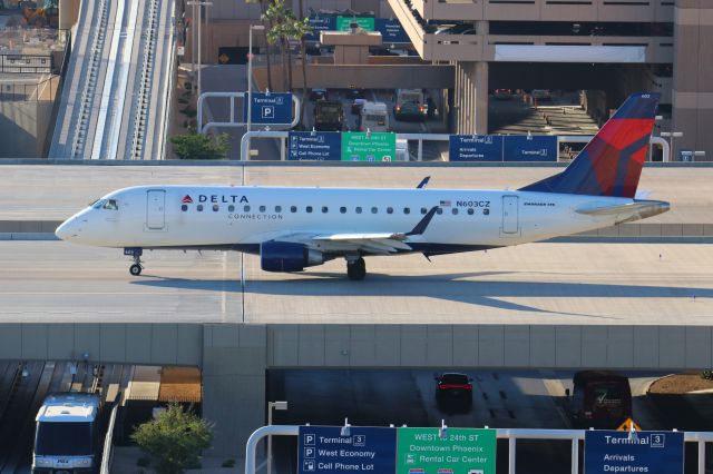 Embraer ERJ 175 (N603CZ)