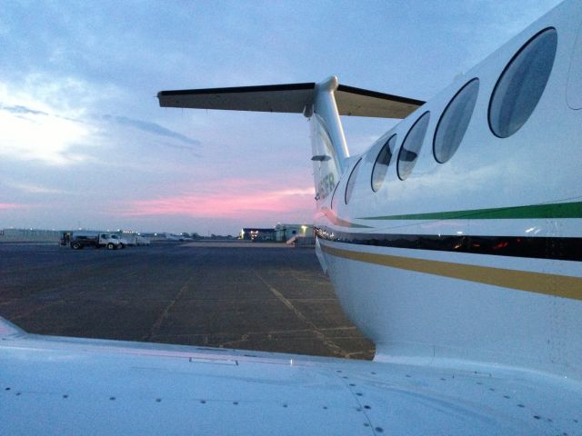 Beechcraft Super King Air 200 (N62FB) - Morning preflight inspection