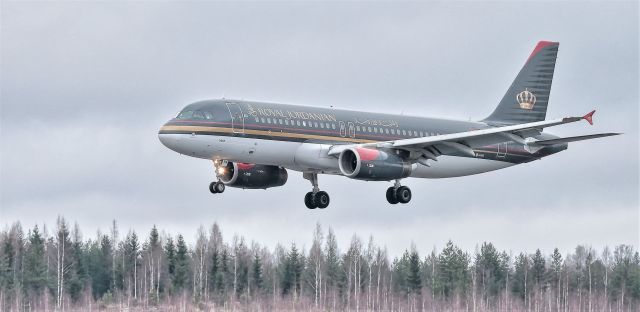 — — - Royal Jordanian JY-AYW, Airbus A320-232