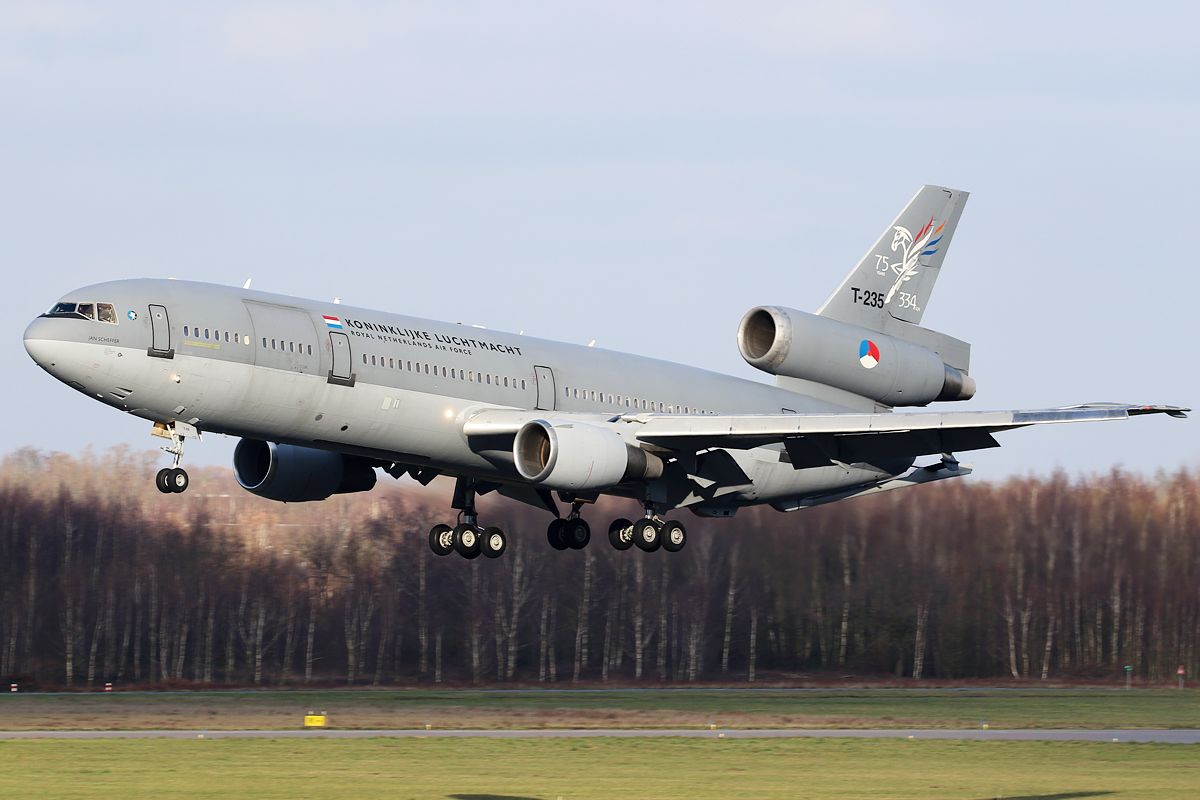 McDonnell Douglas DC-10 (T235)