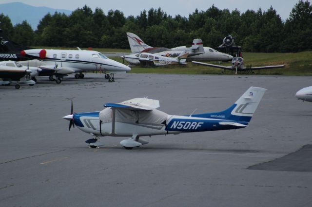 Cessna Skylane (N50RF)