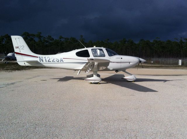 Cirrus SR-22 (N122SA)