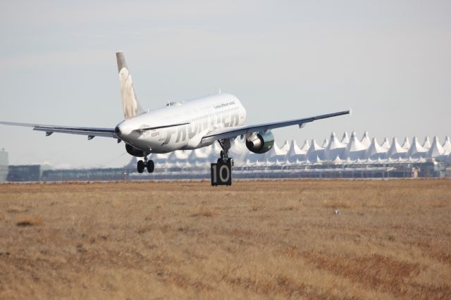 Airbus A320 (N206FR)