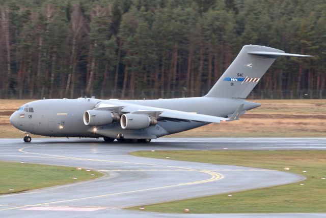 Boeing Globemaster III (08-0001)