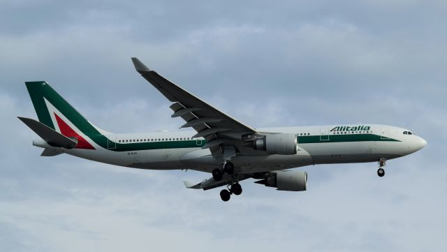 Airbus A330-200 (EI-EJH)