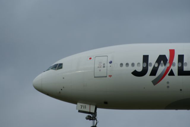 Boeing 777-200 (JA711J)
