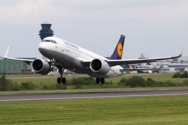 Airbus A320neo (D-AINA) - DLH943 on the return to Frankfurt,